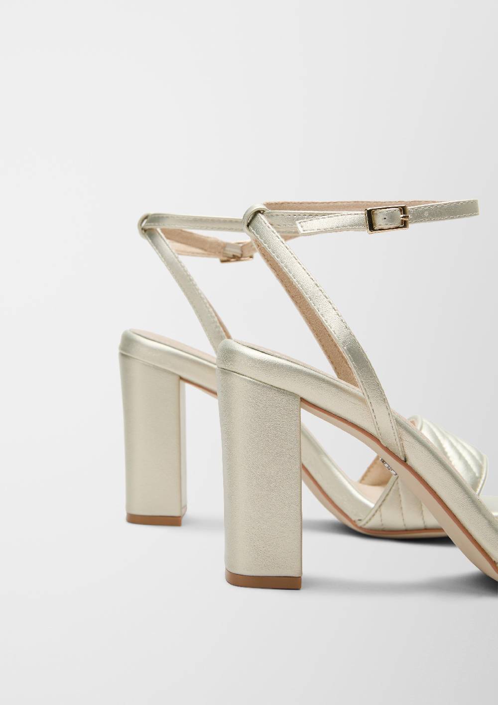 S.Oliver Sandalen Mit Stepp-Detail