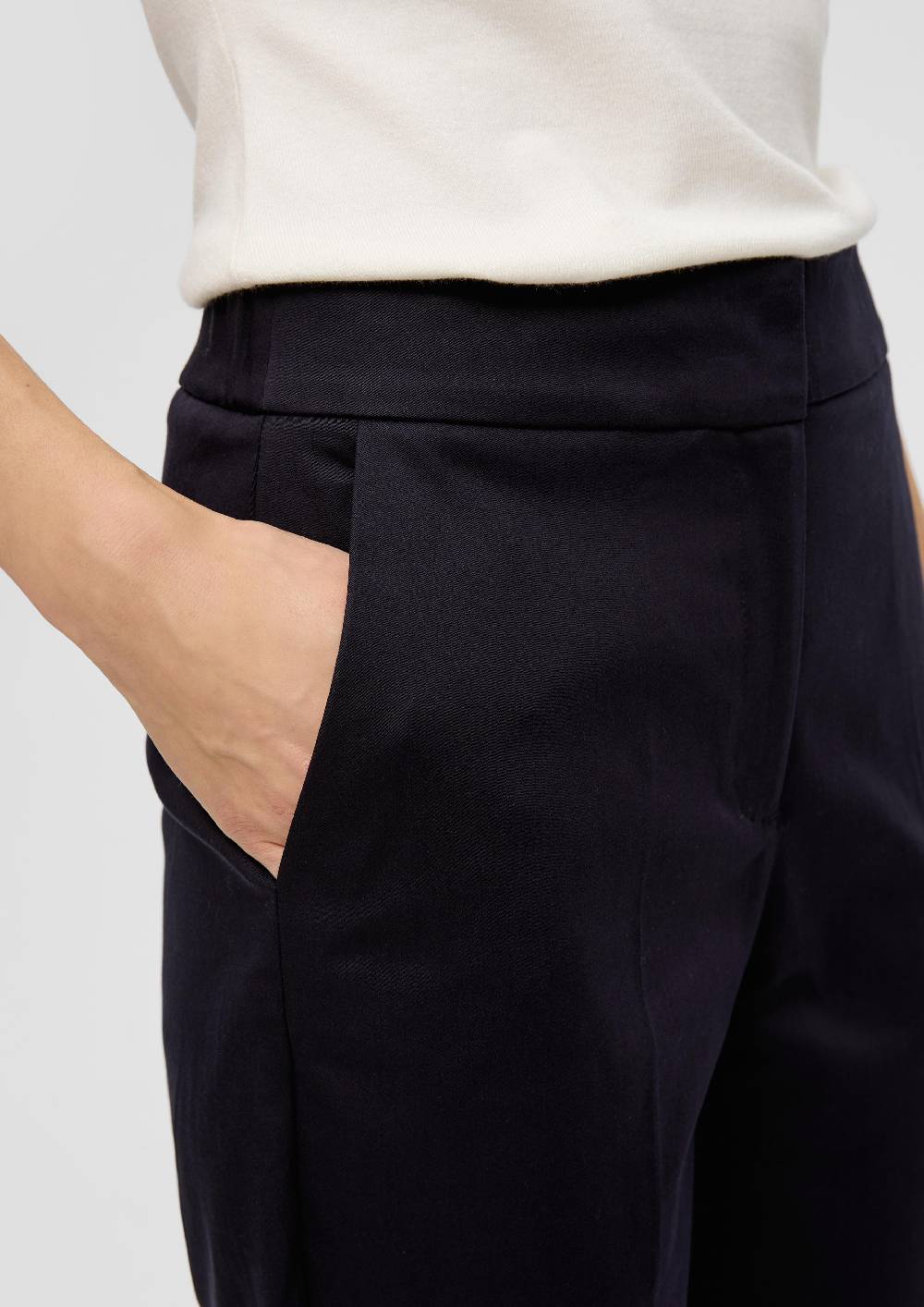 S.Oliver Schmal Zulaufende Hose