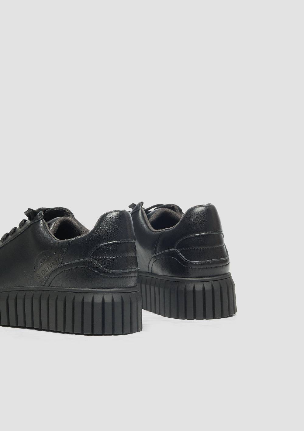 S.Oliver Schnürer In Leder-Optik