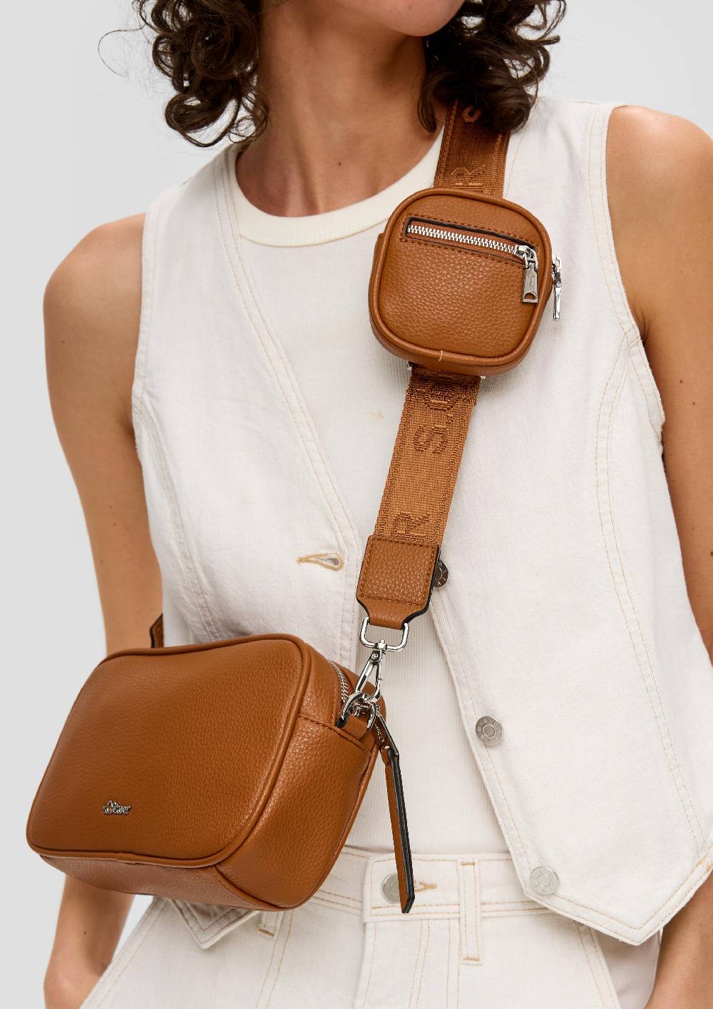 S.Oliver Schultertasche Aus Lederimitat