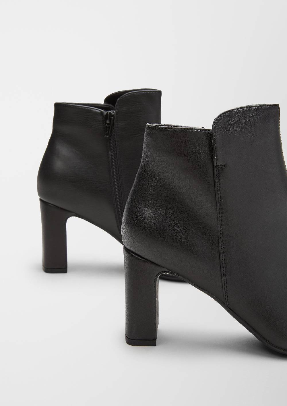 S.Oliver Stiefel In Leder-Optik