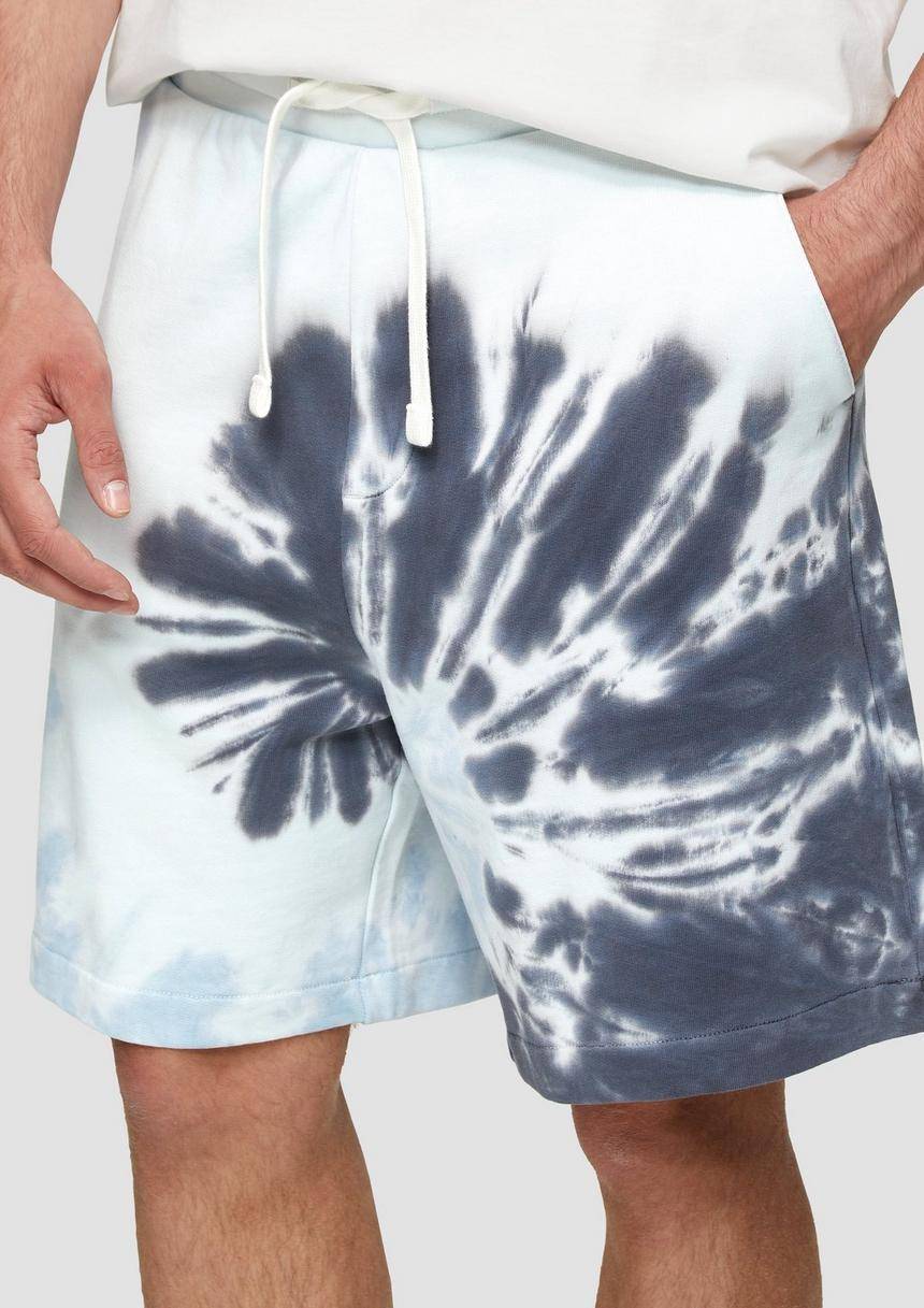S.Oliver Sweat-Shorts Mit Batikmuster