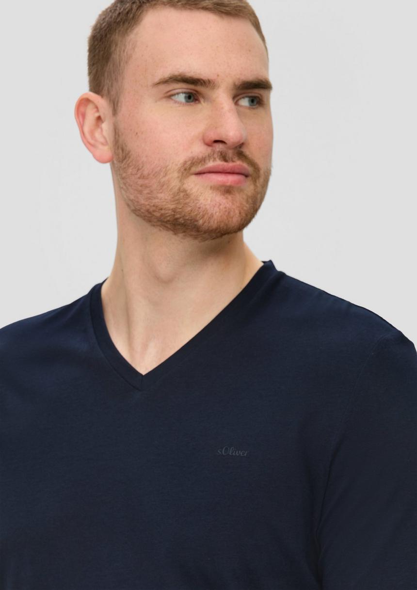 S.Oliver T-Shirt Mit V-Ausschnitt Und Logo-Detail