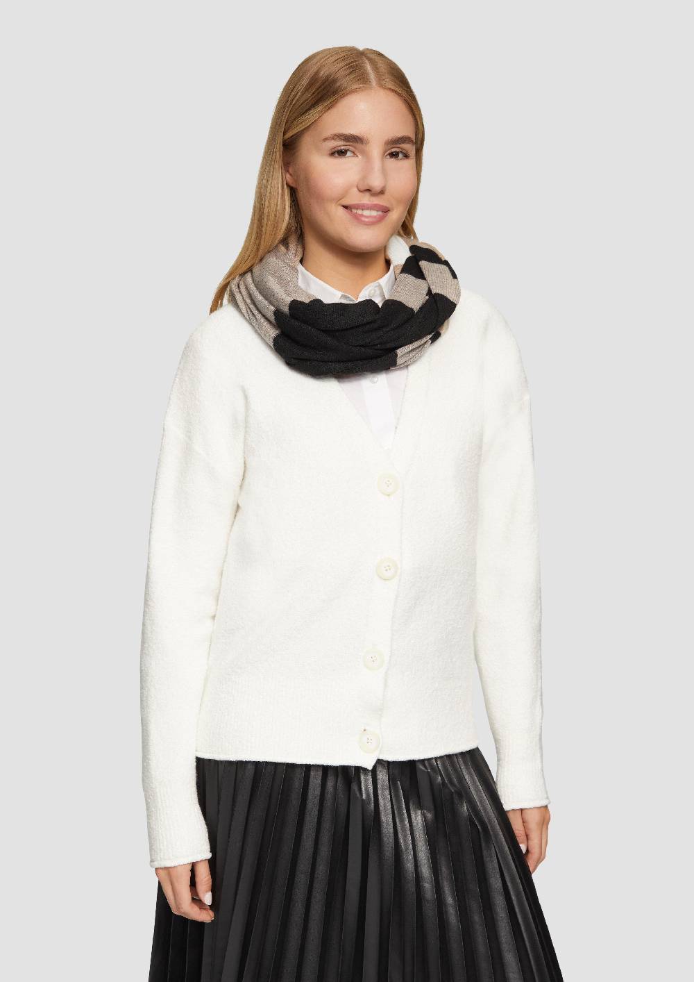 S.Oliver Wärmender Loop-Schal Aus Strick