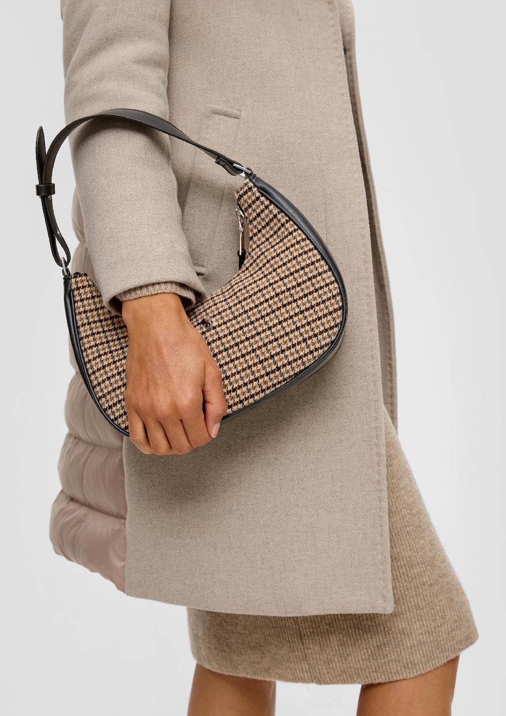 S.Oliver Schultertasche Mit Längenverstellbarem Riemen