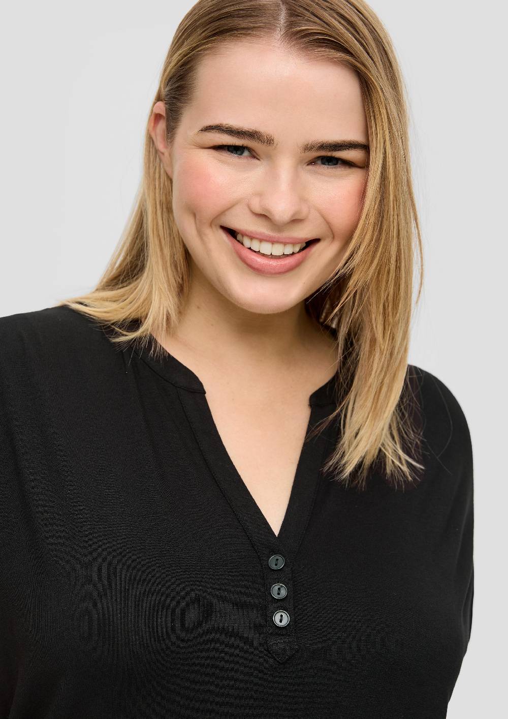 S.Oliver T-Shirt Aus Viskosestretch Mit V-Ausschnitt