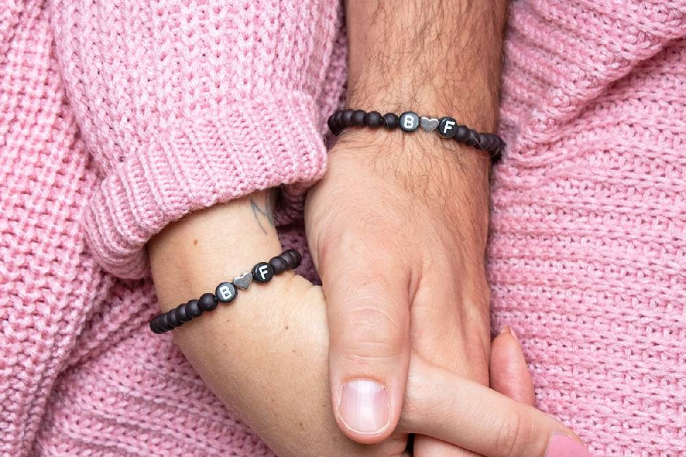 Sadingo Partnerarmband-Set Aus Schwarzen Acrylperlen