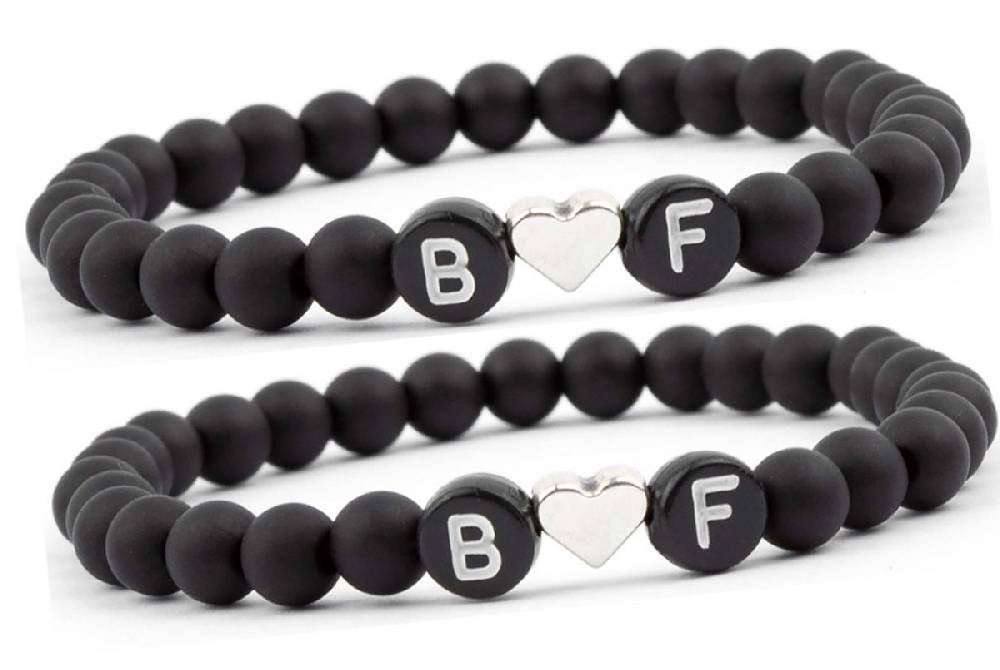 Sadingo Partnerarmband-Set aus schwarzen Acrylperlen