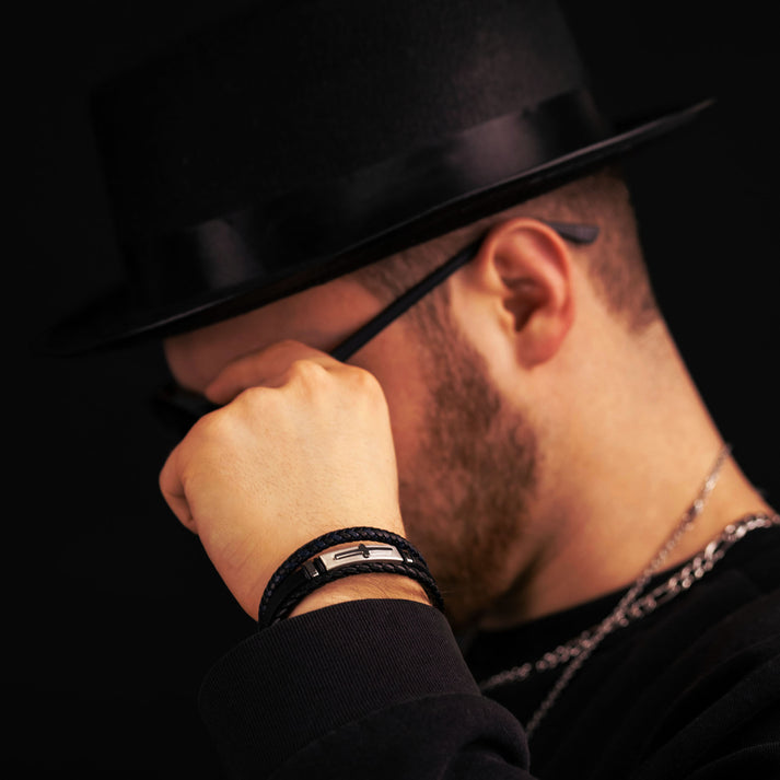 Save Brave Dreifach Gewickeltes Lederarmband Logan Mit Kreuz