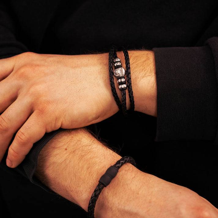 Save Brave Dreifach Gewickeltes Lederarmband Titus Mit Schwarzem Gorillakopf