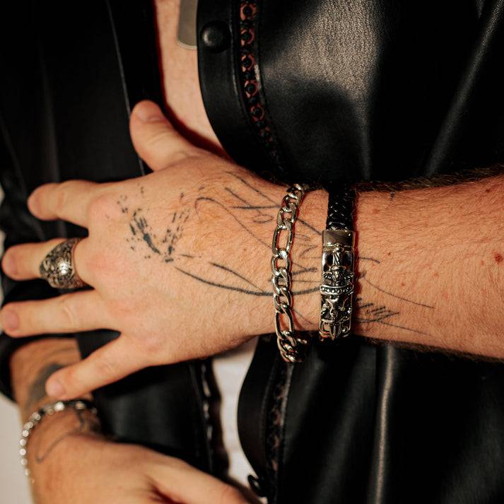 Save Brave Figaroarmband Keith