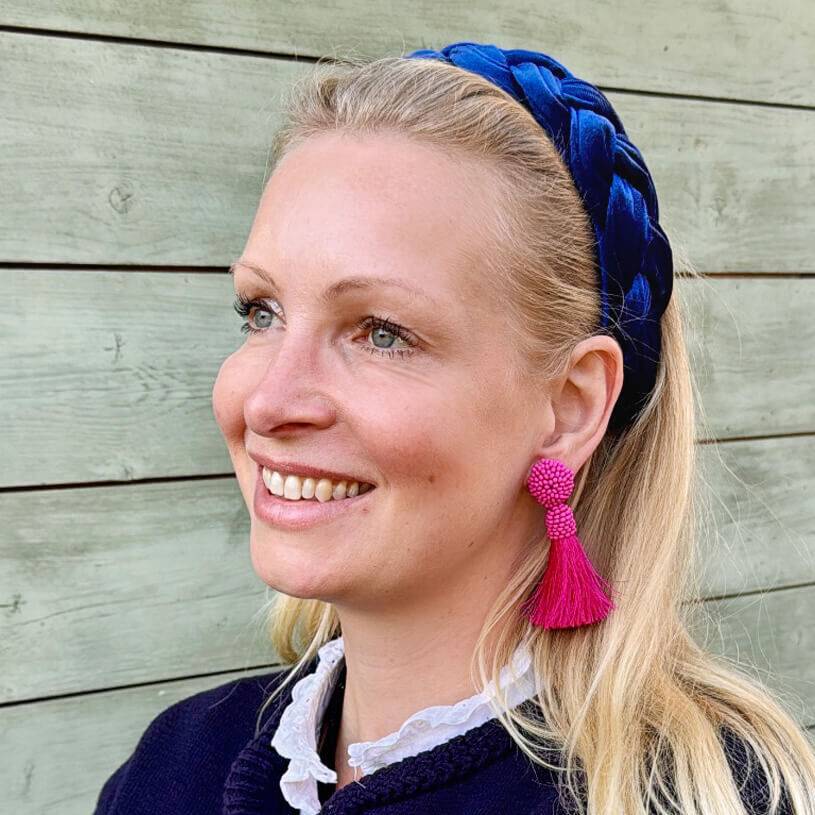 SchwesterSchwester Auffällige Perlen-Quastenohrringe In Pink