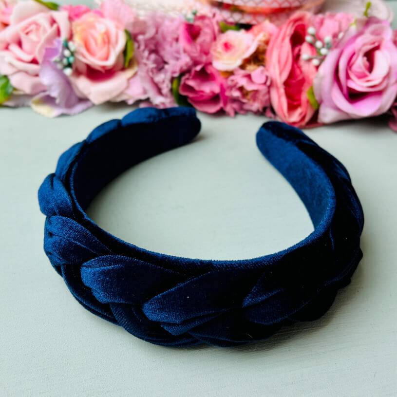 SchwesterSchwester Breiter geflochtener Samt-Haarreif in Dunkelblau