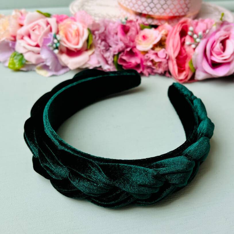 SchwesterSchwester Breiter geflochtener Samt-Haarreif in Dunkelgrün