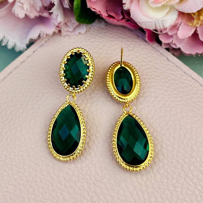 SchwesterSchwester Dunkelgrüne Tropfenohrringe Mit Funkelnden Facettierten Tropfen