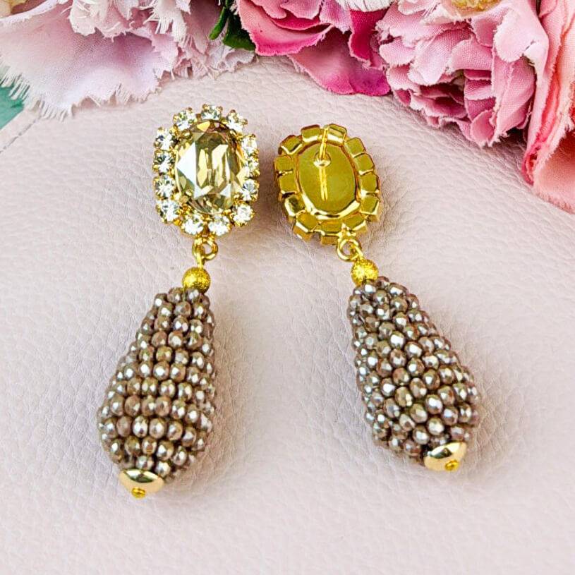 SchwesterSchwester Edel Funkelnde Ohrstecker In Champagner Mit Glitzerndem Tropfen