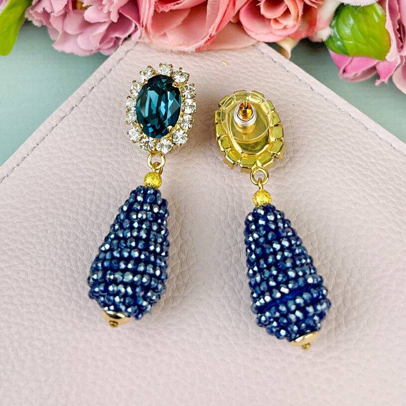 SchwesterSchwester Edel Funkelnde Ohrstecker In Dunkelblau Mit Glitzerndem Tropfen