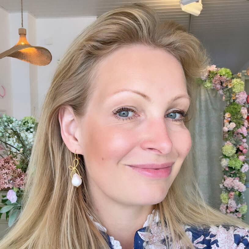 SchwesterSchwester Elegante Schleifenohrhänger Mit Kleinem Baumwolltropfen