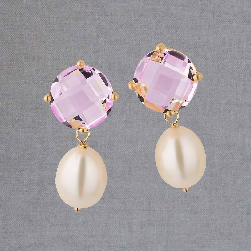 SchwesterSchwester Funkelnde fliederfarbene Ohrstecker mit edler Süßwasserperle von Janne v. d. Heide