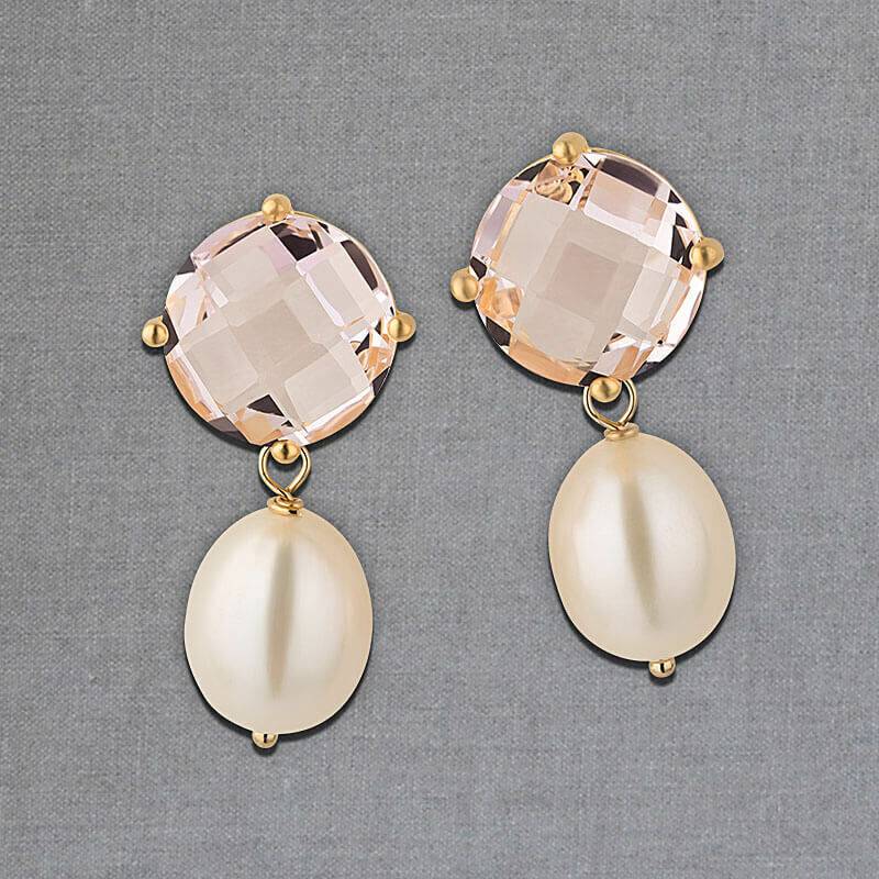 SchwesterSchwester Funkelnde Ohrstecker in Hellrosa mit edler Süßwasserperle von Janne v. d. Heide