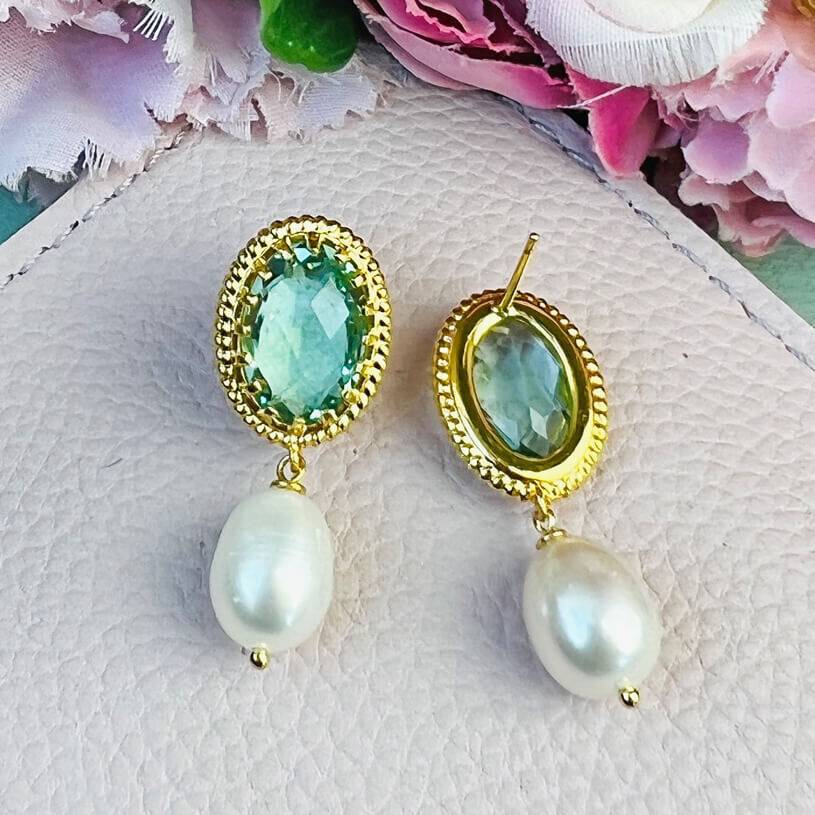 SchwesterSchwester Funkelnde Ohrstecker In Lindgrün Mit Edler Süßwasserperle