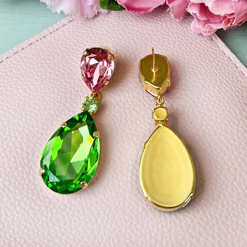 SchwesterSchwester Funkelnde Ohrstecker Mit Glas-Kristallen In Grün Und Rosa