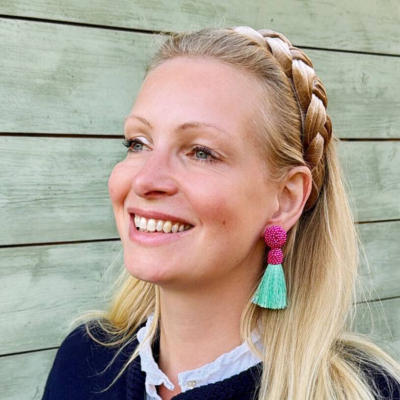 SchwesterSchwester Funkelnde Perlen-Quastenohrringe In Metallic Pink Und Hellem Türkis