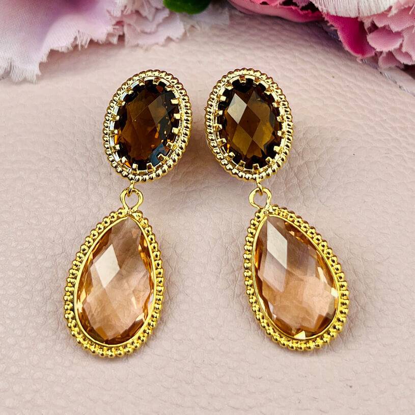 SchwesterSchwester Funkelnde Tropfenohrringe in Hellbraun und Champgagnerfarben