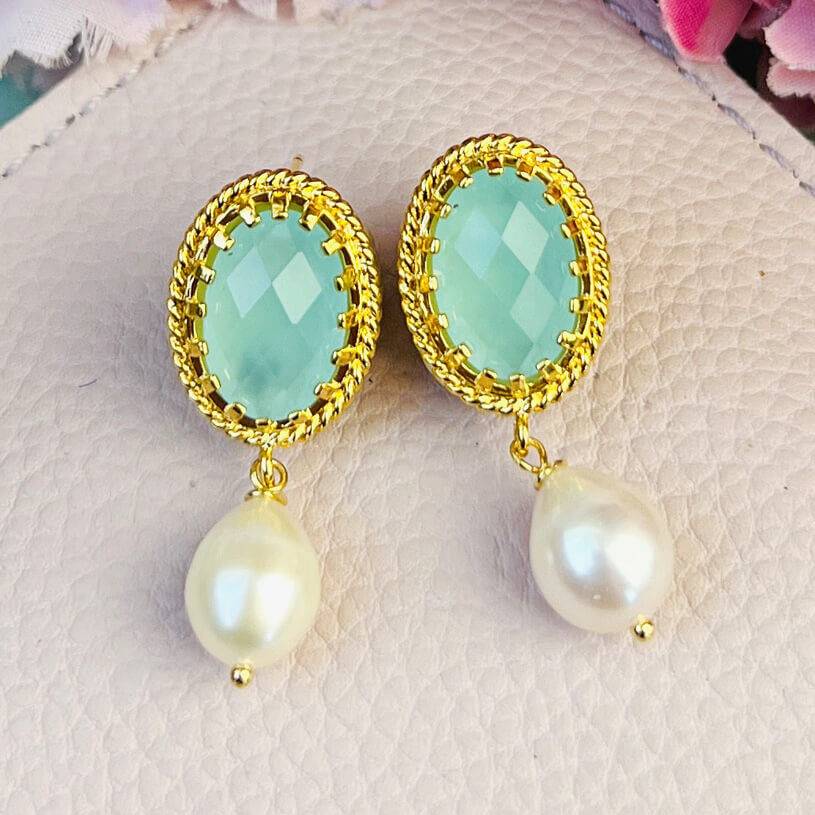 SchwesterSchwester Funkelnde türkisblaue Ohrstecker mit edler Süßwasserperle von Janne v. d. Heide