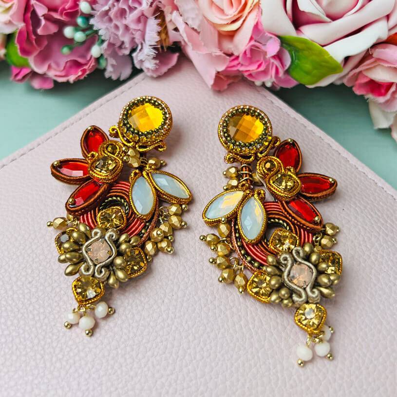 SchwesterSchwester Große Soutache-Ohrringe In Gold, Champagner Und Braun