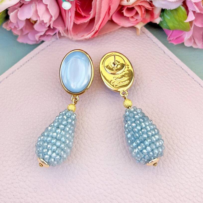 SchwesterSchwester Hellblaue Ohrstecker Mit Glitzerndem Tropfen Von AmuseToi