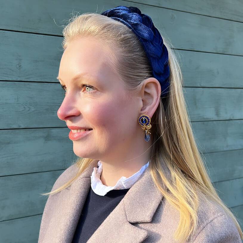 SchwesterSchwester Hübsche Soutache-Ohrstecker Mit Blauen Kristallen Und Tropfen