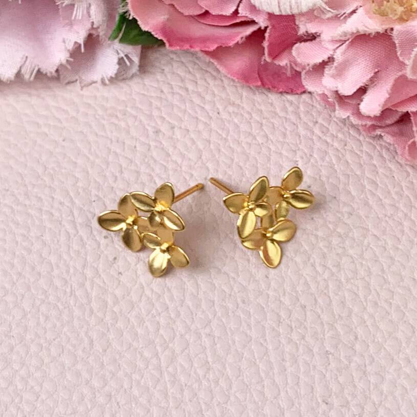 SchwesterSchwester Kleine Blütenohrringe Von Janne Von Der Heide