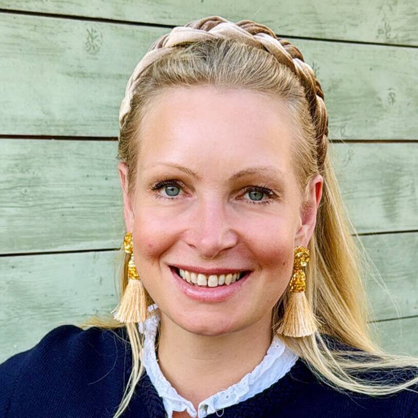 SchwesterSchwester Luxuriöse Perlen-Quastenohrringe In Gold Und Champagner