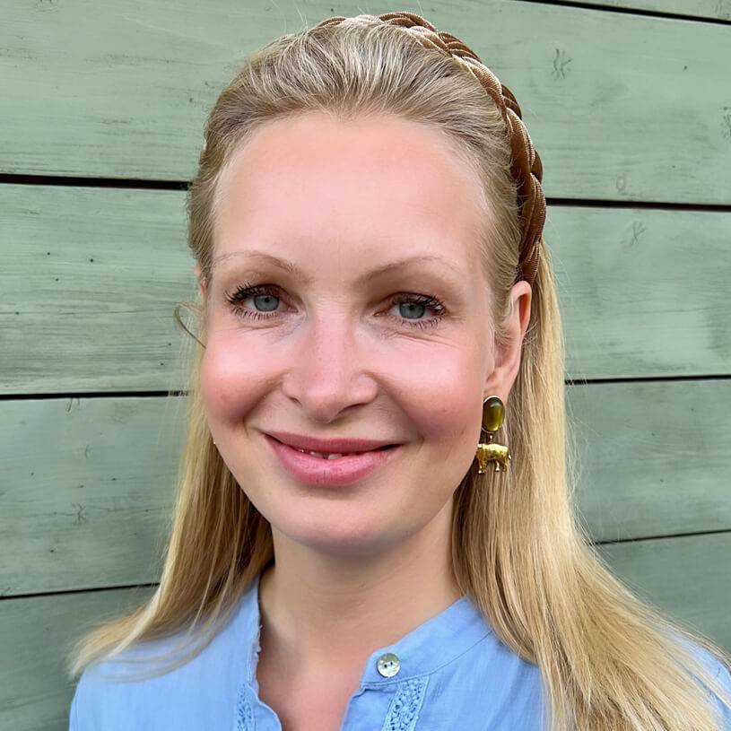 SchwesterSchwester Ohrstecker In Senfgelb Mit Vergoldetem Elefant