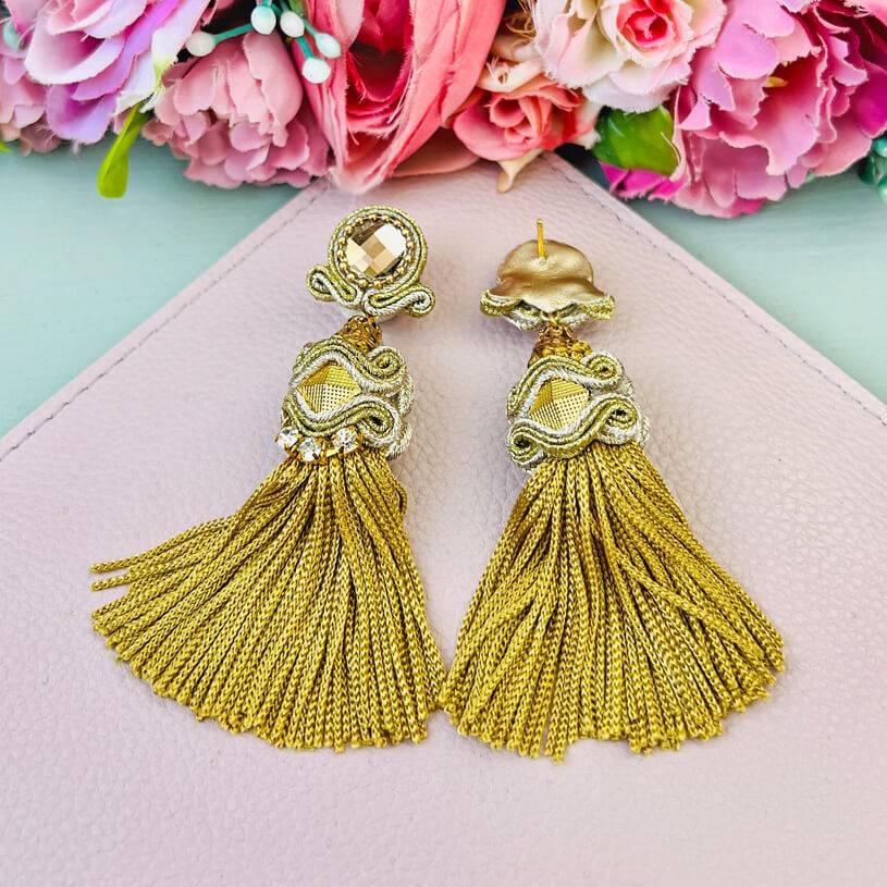 SchwesterSchwester Orientalisch Anmutende Quastenohrringe In Edlem Gold