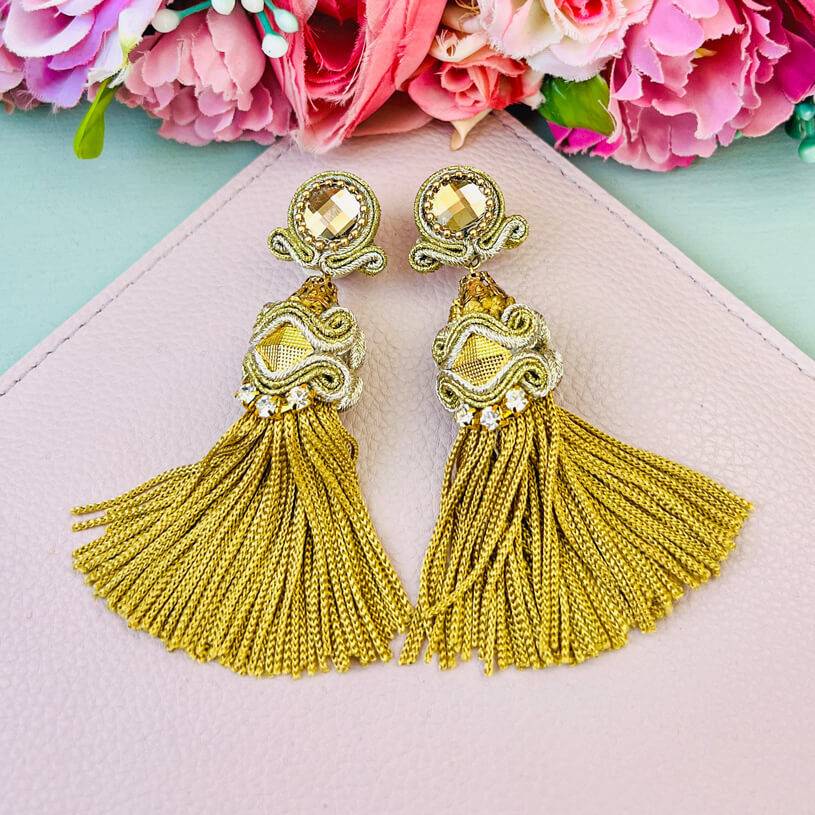 SchwesterSchwester Orientalisch anmutende Quastenohrringe in edlem Gold