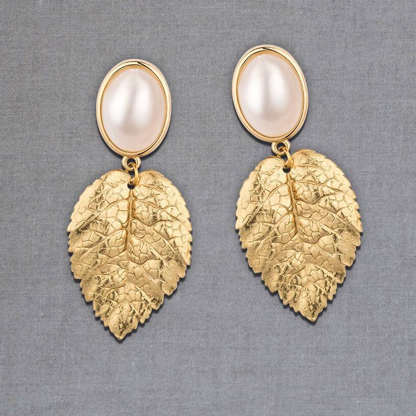 SchwesterSchwester Perlmuttfarbener Ohrstecker Mit Vergoldetem Blatt Von AmuseToi
