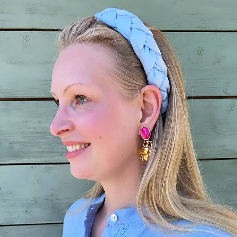 SchwesterSchwester Pinke Ohrstecker Mit Vergoldeter Hummel Von AmuseToi