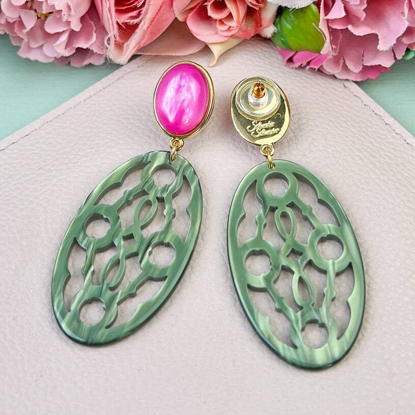 SchwesterSchwester Pinke Trensen-Ohrringe Mit Oval In Silbergrün Von AmuseToi