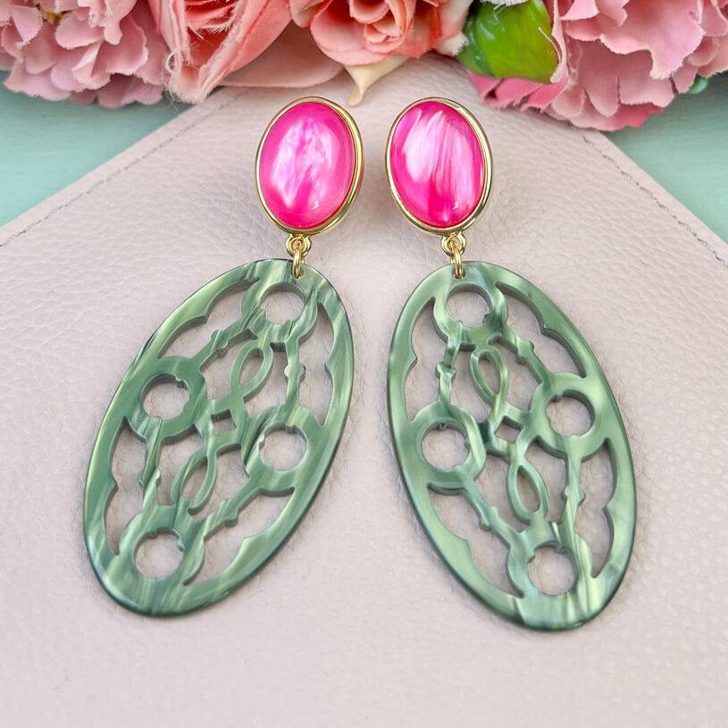 SchwesterSchwester Pinke Trensen-Ohrringe mit Oval in Silbergrün von AmuseToi