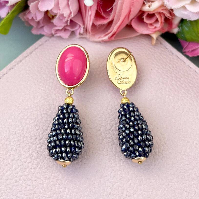 SchwesterSchwester Pinkfarbene Ohrstecker Mit Glitzerndem Dunkelblauen Tropfen Von AmuseToi