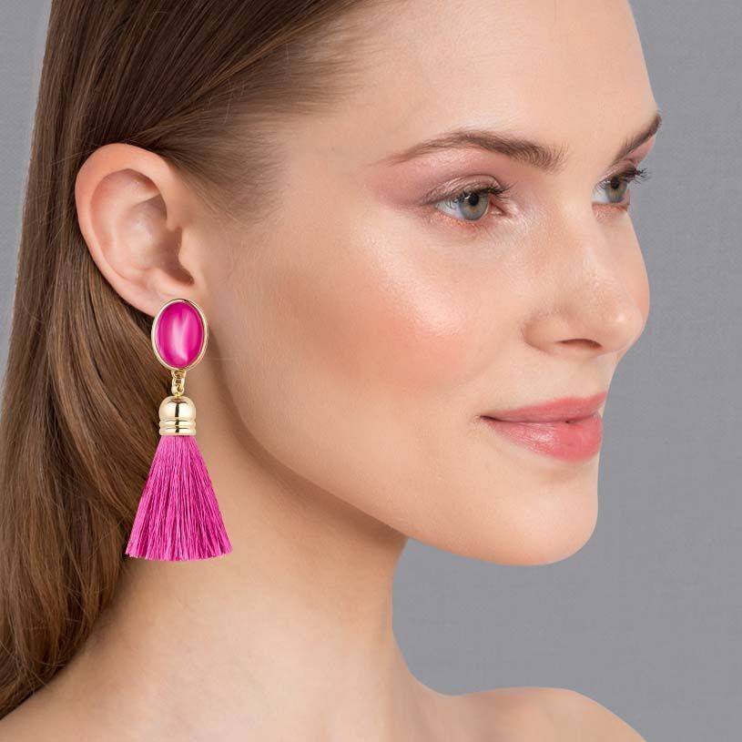 SchwesterSchwester Pinkfarbene Ohrstecker Mit Schönen Seidigen Quasten