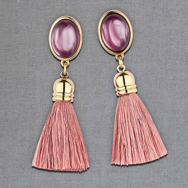 SchwesterSchwester Quasten Ohrringe Als Ohrstecker In Amethyst Mit Quaste In Puderrosa Von AmuseToi