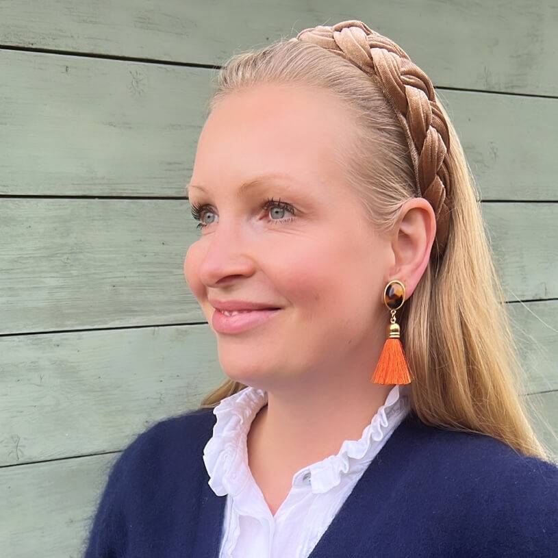 SchwesterSchwester Quasten Ohrringe Als Ohrstecker In Schildpatt Mit Quaste In Orange Von AmuseToi