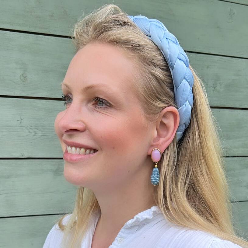 SchwesterSchwester Rosafarbene Ohrringe Mit Glitzerndem Hellblauen Tropfen Von AmuseToi