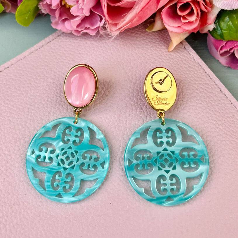SchwesterSchwester Rosafarbene Ohrringe Papadopoli Als Ohrstecker Mit Rundem Ornament In Türkis Von AmuseToi