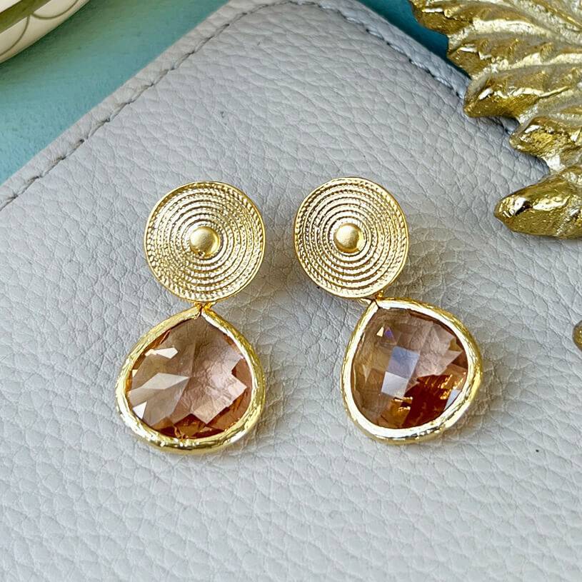 SchwesterSchwester Runde Ohrstecker mit funkelndem Tropfen in Champagner