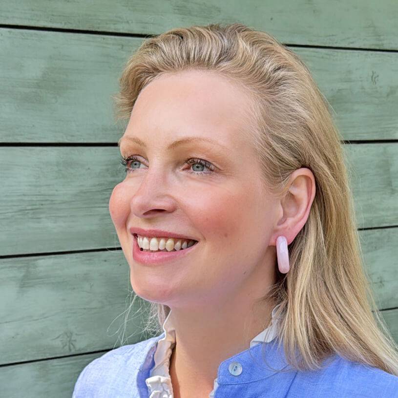 SchwesterSchwester Schimmernde Breite Statement-Creolen In Zartem Rosa