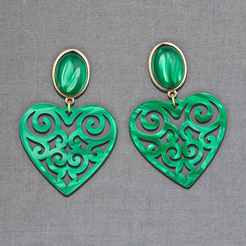 SchwesterSchwester Schöne Herz-Ohrringe Mit Dunkelgrünen Ohrsteckern Und Herz-Ornamenten Von AmuseToi